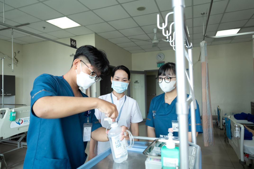 Nganh Dieu duong co muc hoc phi thap nhat. Anh: EDU cung cap
