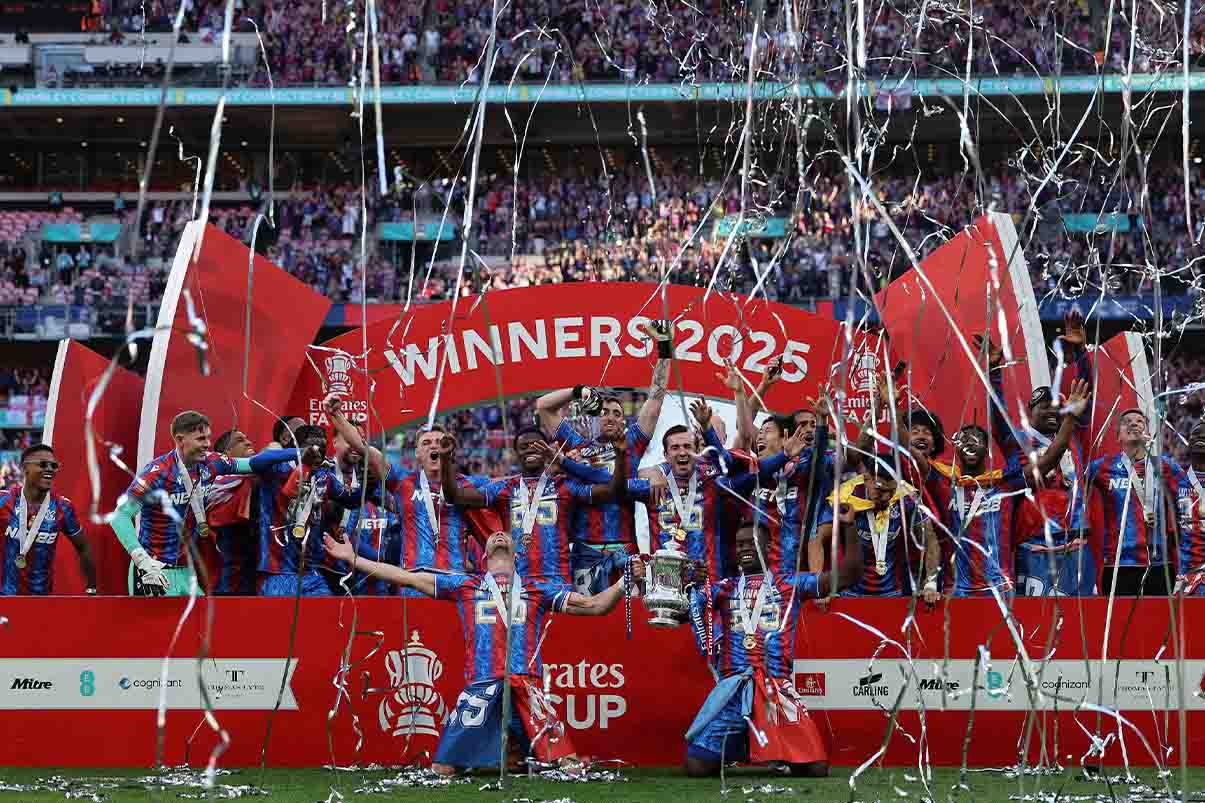 Eberechi Eze la ngoi sao sang trong hanh trinh vo dich FA Cup cua Crystal Palace o mua giai vua roi. Anh: AFP