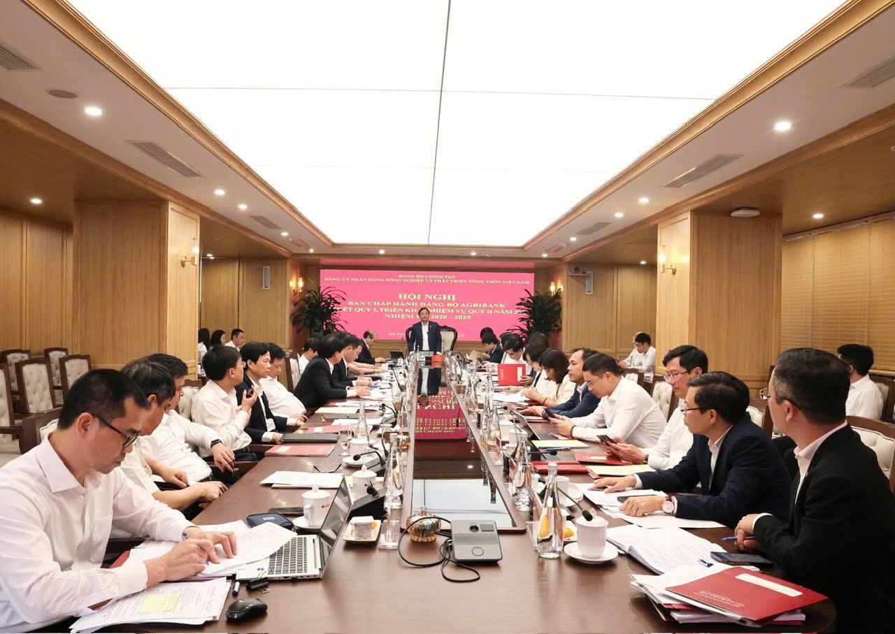 Dang uy Agribank to chuc Hoi nghi Ban chap hanh Dang bo Agribank, tong ket Quy I, trien khai nhiem vu Quy II nam 2025, nhiem ky 2020-2025. Anh: Huong Thao