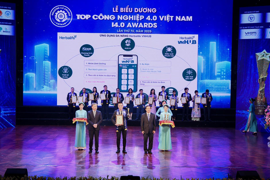 Herbalife Viet Nam dat giai “Top Cong Nghiep 4.0 Viet Nam 2025” tai hang muc “Top Doanh nghiep co san pham so thong minh va giai phap cong nghe Cong nghiep 4.0”.