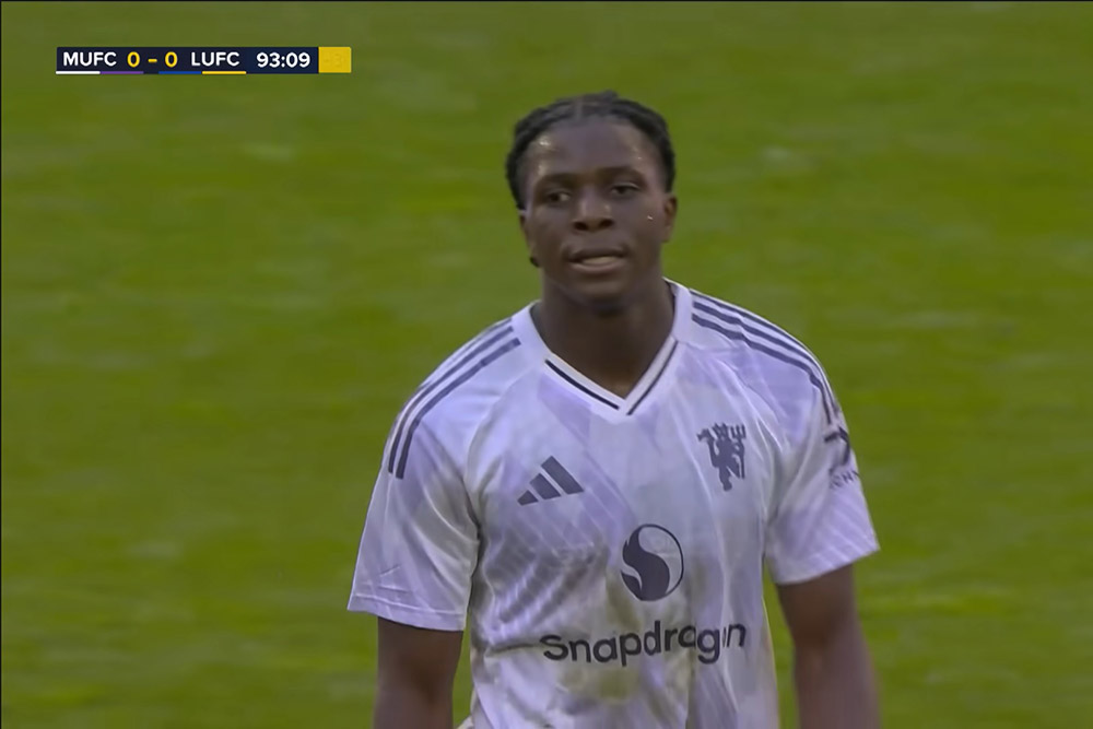 맨유는 리즈를 상대로 득점할 수 없었습니다. 사진: 비디오 캡처