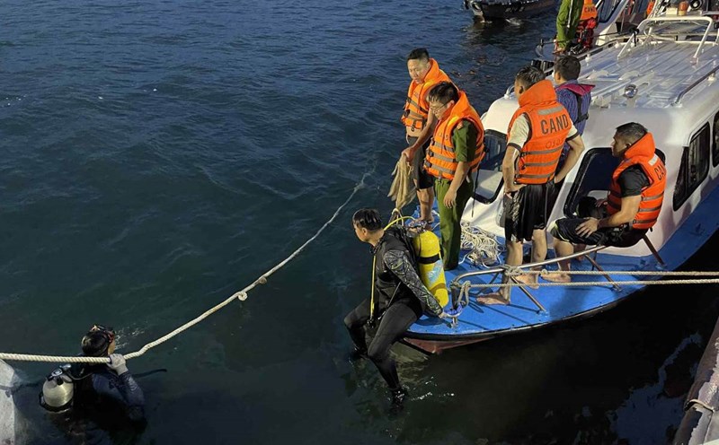 The ship capsize in Ha Long Bay cannot leave the responsibility of related units unanswered