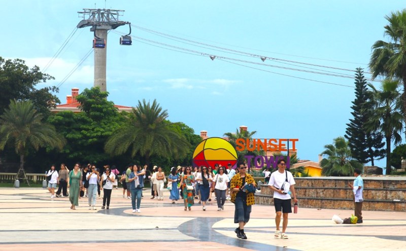 Phu Quoc Special Zone is expected to welcome nearly 790,000 visitors in July 2025. Photo: Xuan Nhi