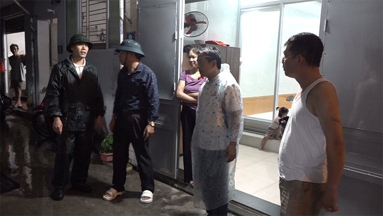 Las localidades en Hai Phong prevenian y luchan activamente al Typhoon No. 3. Foto: Portal de Kien an Ward, Hai Phong