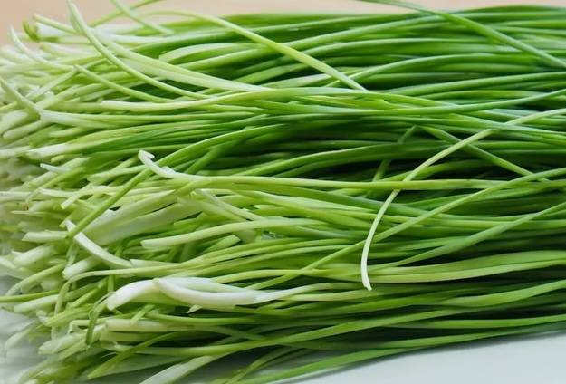 Few people know the effect of supporting liver and kidney detoxification of the leaf that many people like to eat. Photo: Kieu Vu