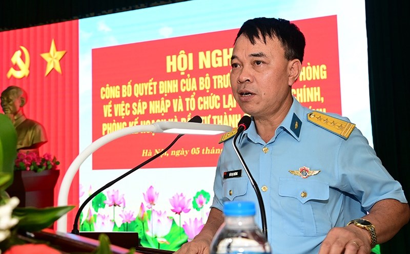 Army Colonel Vu Dai Duong was appointed to the position of Deputy Commander of the Air Defense - Air Force. Photo: phongkhongkhongquan.vn