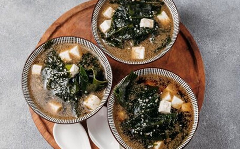 3 low-calorie soups that are suitable to eat regularly for weight loss dinner. Photo: Thuy Duong