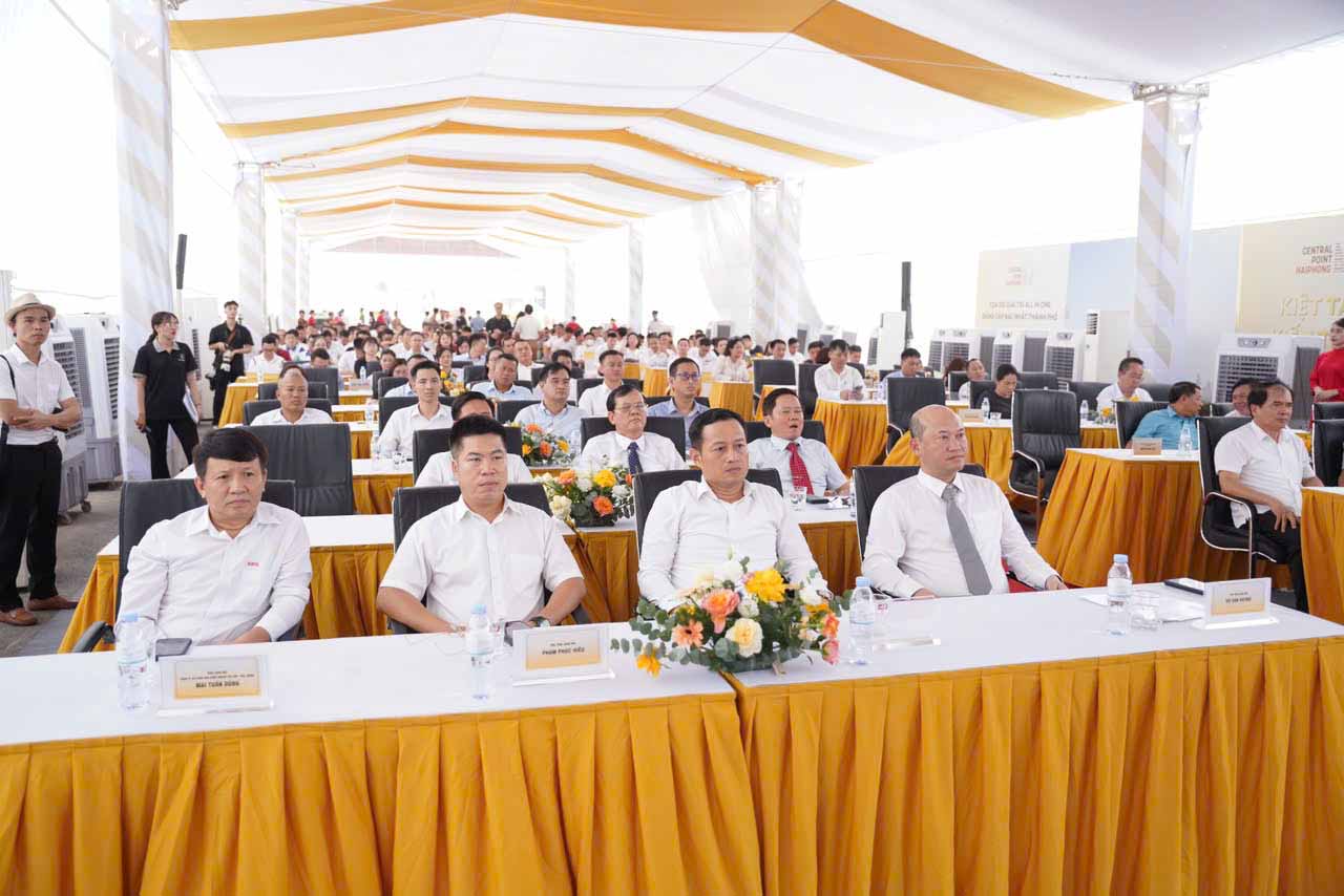 ハイフォンセントラルポイントプロジェクトの着工式の写真。写真:ヴァン・チュオン