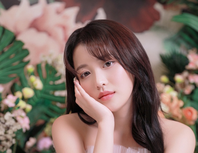 Nu ca si Han Sara. Anh: Nhan vat cung cap