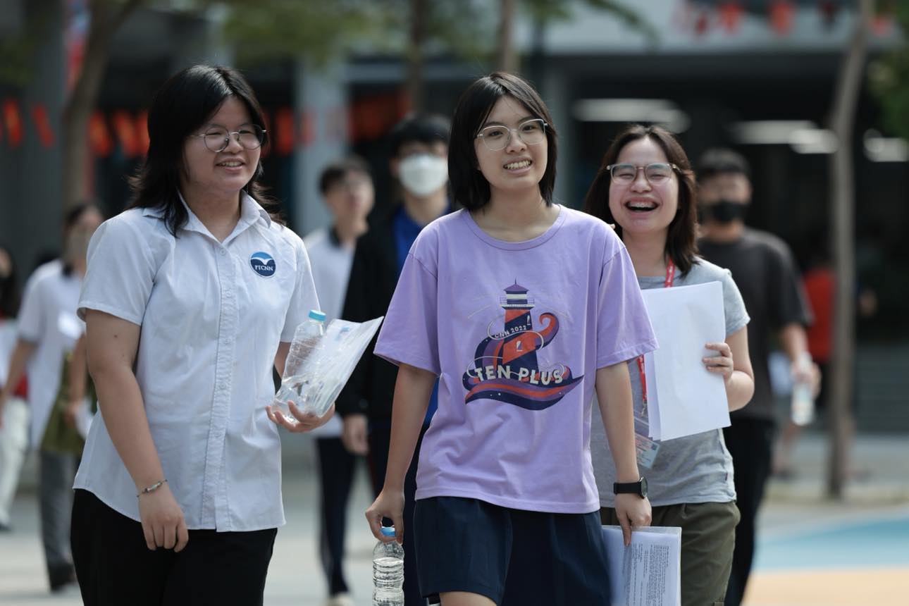 A series of universities announced the floor score for Information Technology. Photo: Hai Nguyen