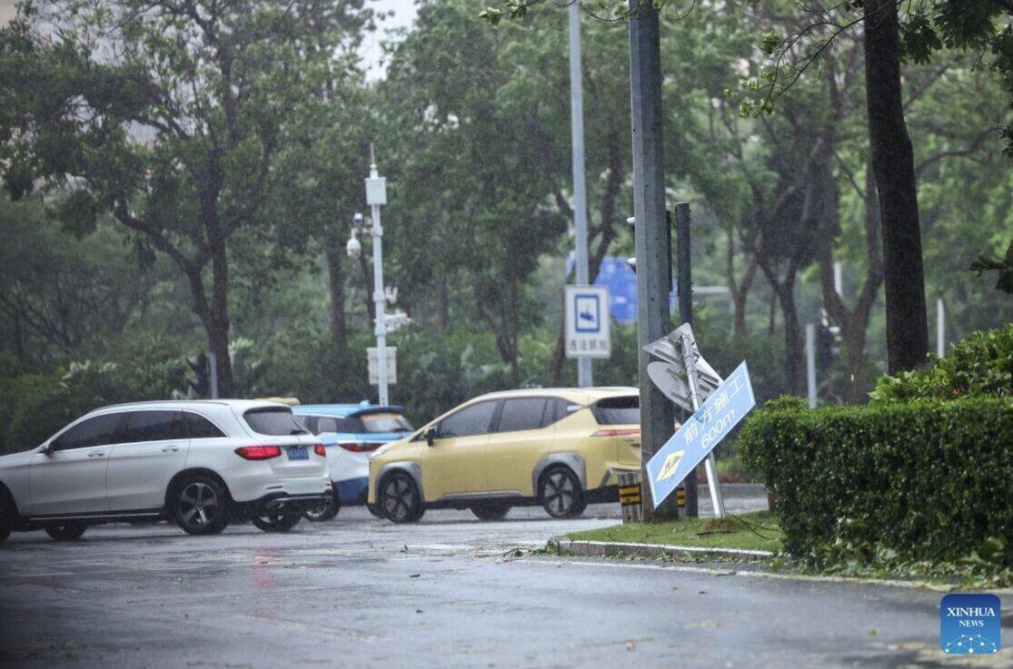 Bao Wipha do bo 2 lan vao Trung Quoc ngay 20.7. Anh: Xinhua