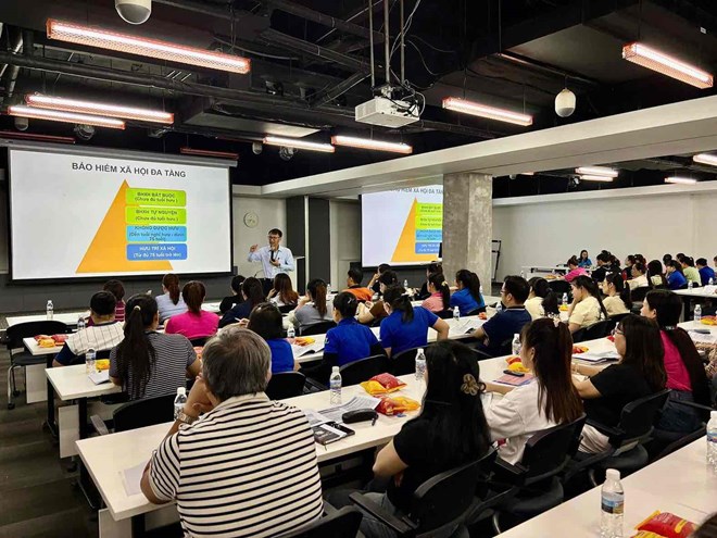 Tập huấn Luật Bảo hiểm xã hội cho hơn 200 đoàn viên. Ảnh: Công đoàn cơ sở Công ty TNHH Pou Sung Việt Nam