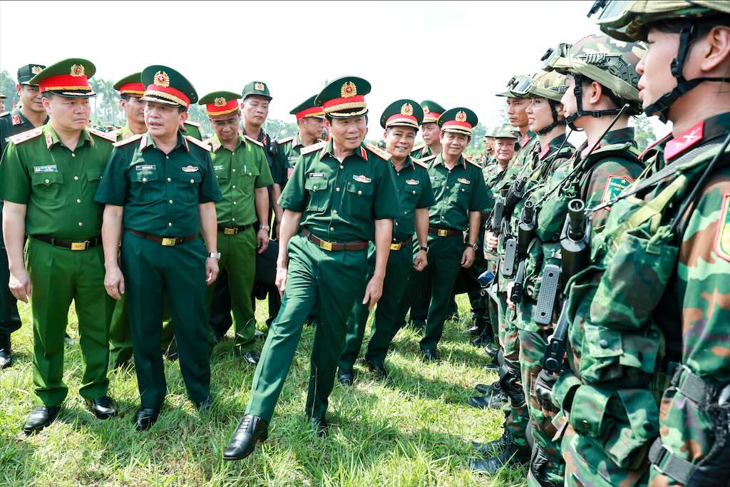 Dai tuong Nguyen Tan Cuong