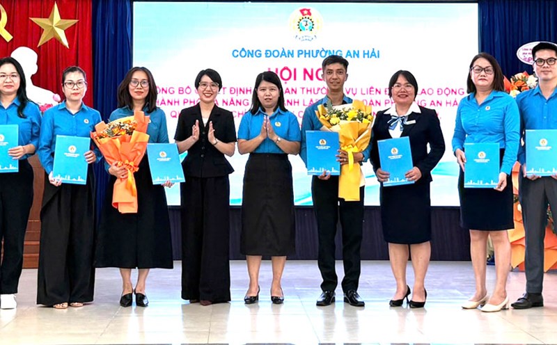 Launching the Executive Committee of the An Hai Ward Trade Union, Da Nang City. Photo: Tra Van