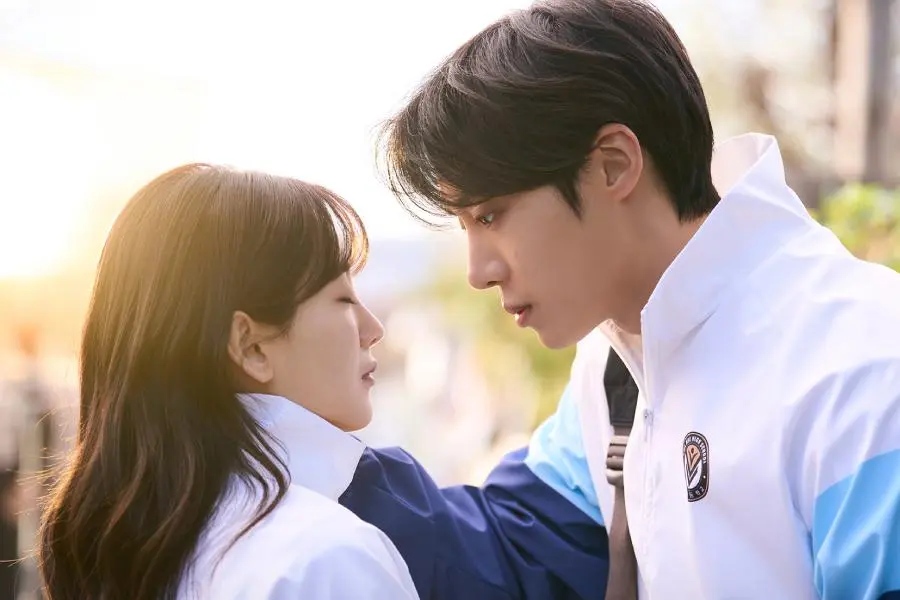 Choo Young Woo, Cho Yi Hyun in the film. Photo: Producer of the movie Women's Coronation