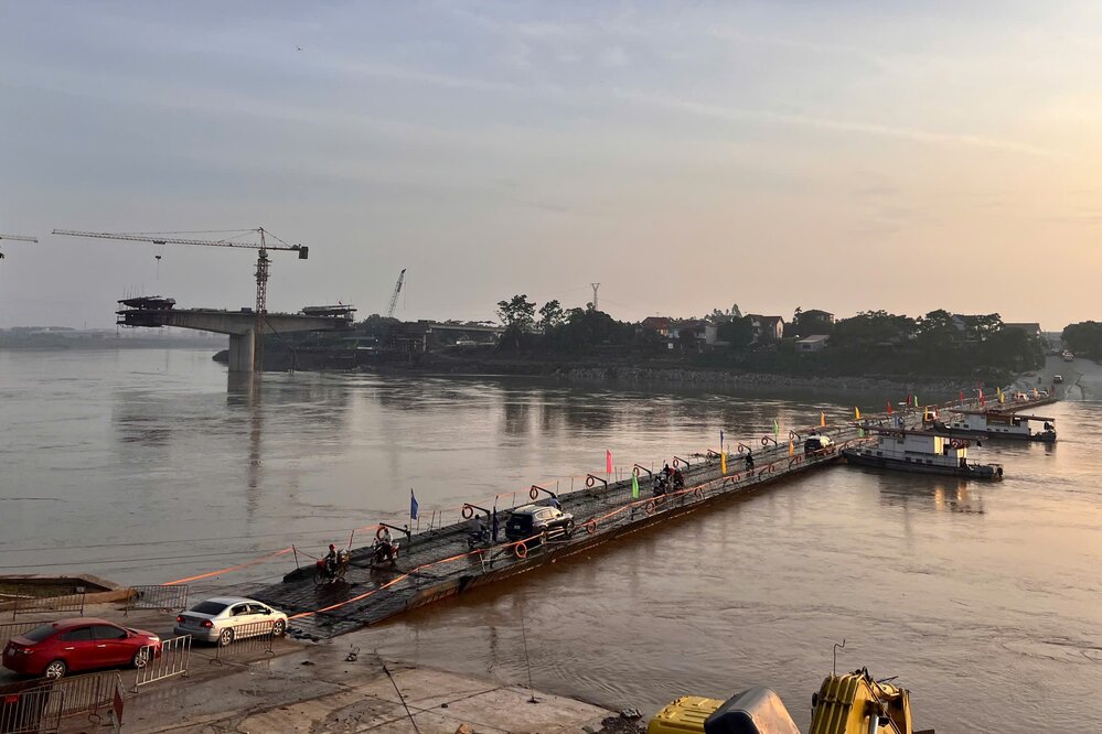 旅団249-陸軍は19h 21.7からフォンチャウブイブリッジを削減します。写真：サプライヤー.