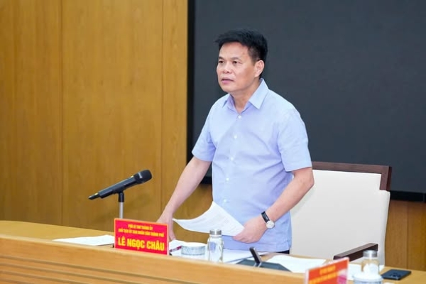 Chu tich UBND TP Hai Phong phat bieu tai cuoc hop. Ảnh: Cong TTDT Hai Phong
