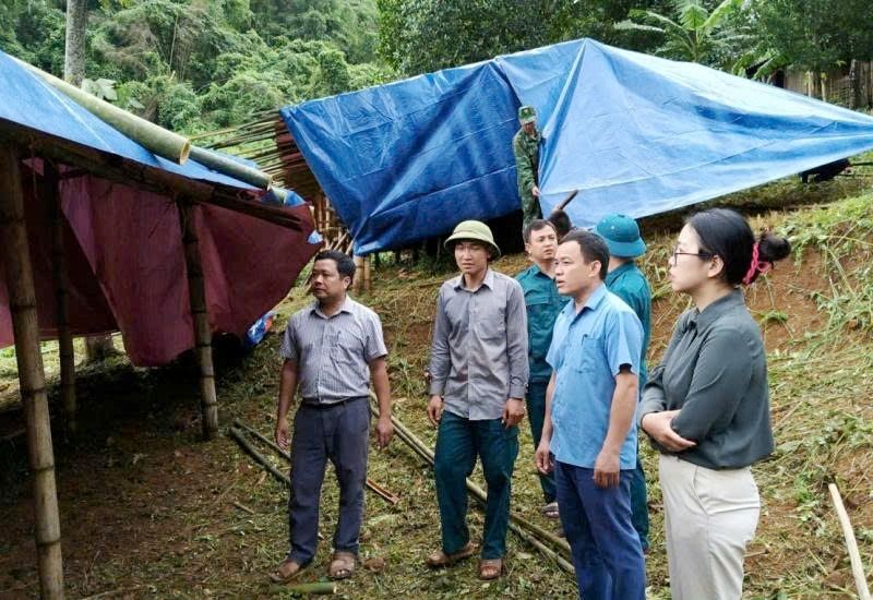 Cac lan tam duoc dung len tai khu vuc an toan. Anh: Minh Hoang