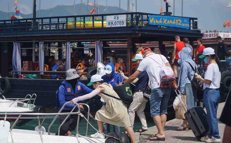 The locality determined that it is necessary to re- Localize the space for developing Khanh Hoa tourism for sustainable development. Photo: Binh Quy