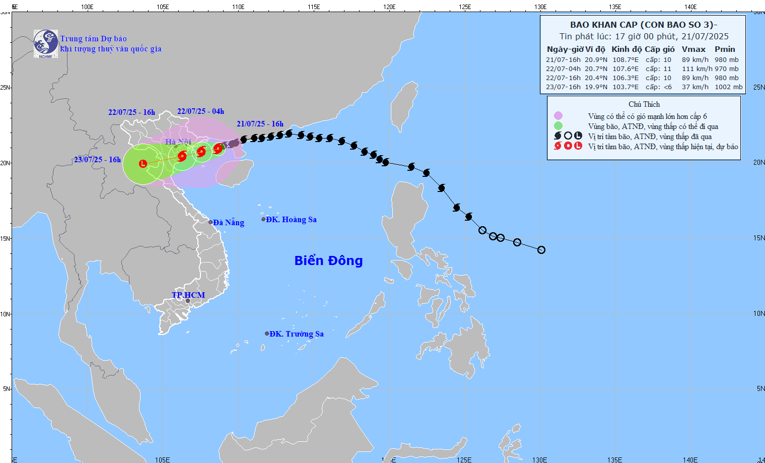 Pronostico de direccion en movimiento del Typhoon No. 3 despues de aterrizar en el area de Quang Ninh - Ninh Binh. Foto: NCHMF