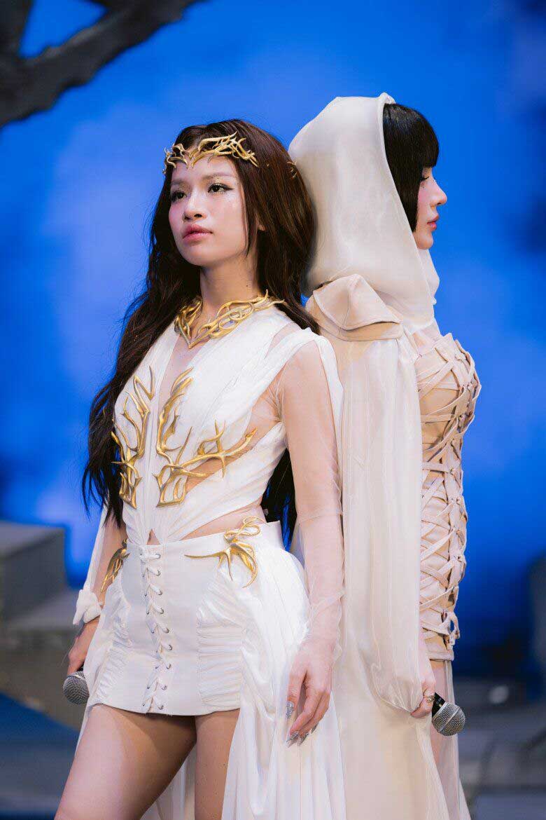 Lam Bao Ngoc la mot trong nhung giong ca thuc luc nhat tai “Em xinh say hi“. Anh: VieOn.