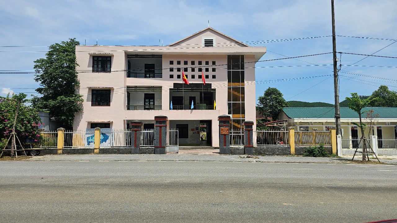 합병 후 후에의 잉여 본사. 사진: Nguyen Luan.