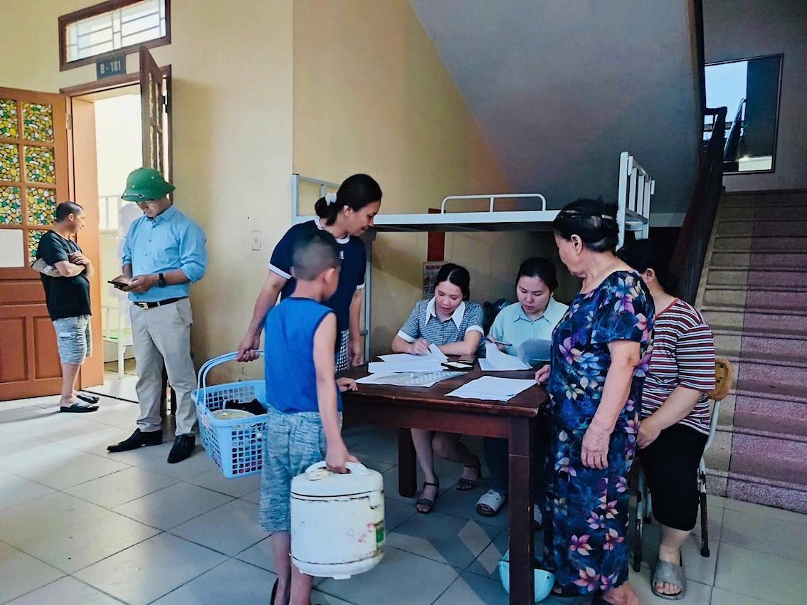 Phuong Le Thanh Nghi, TP Hai Phong so tan dan, chuan bi noi an o an toan truoc bao Wipha. Anh: Phuong Le Thanh Nghi