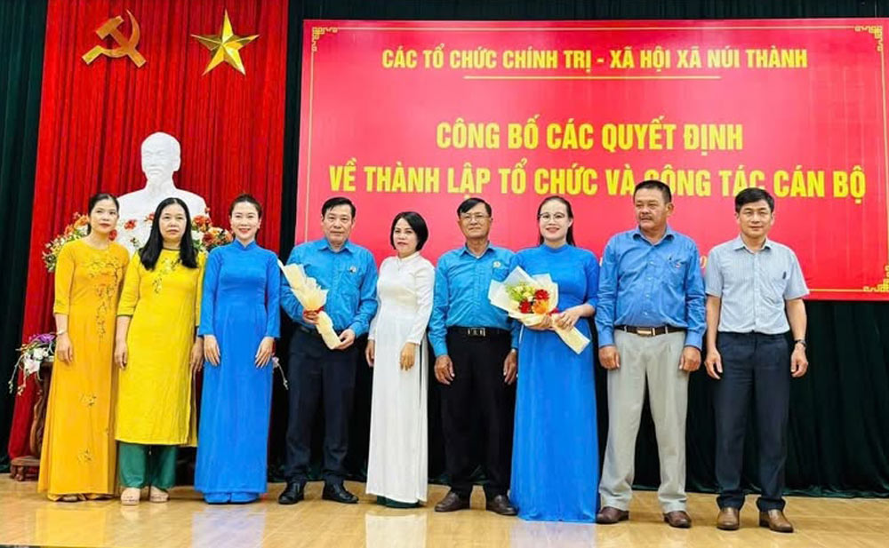 다낭시 누이탄동 노동조합 임시 집행위원회. 사진: Tra Van