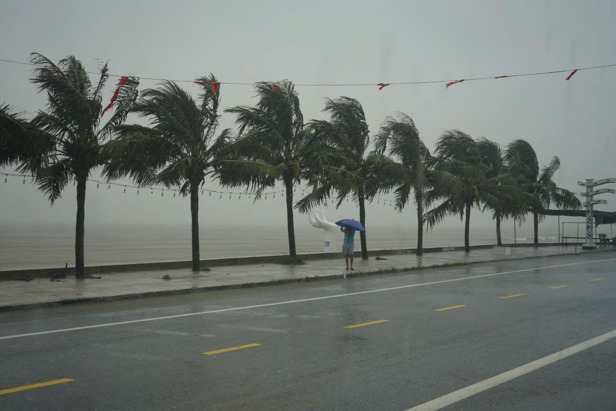 7月22日午前8時45分時点のThanh Hoa省ホアンティエンコミューンのビーチ 写真:Quoch Du