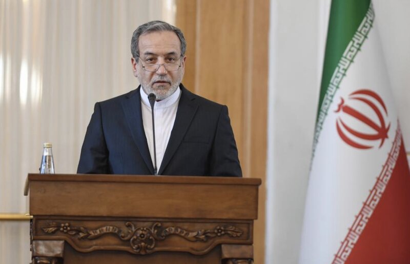 아바스 아락치 이란 외무장관. 사진: 신화통신