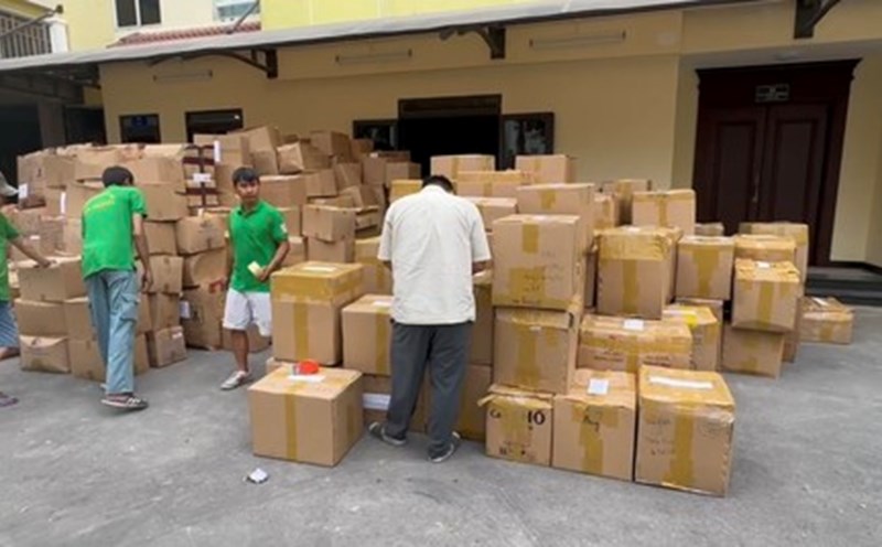 Ho Chi Minh City seized evidence of counterfeit drug manufacturers. Photo: Anh Tu