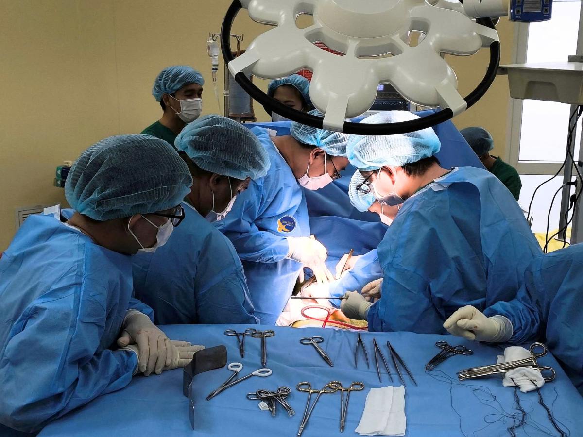 Woman with chronic kidney failure due to overuse of arthritis drugs