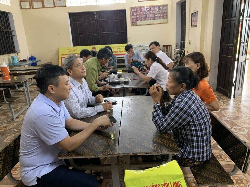 16 ho dan xa Viet Yen, tinh Hung Yen duoc di doi den noi an toan. Anh: Xa Viet Yen