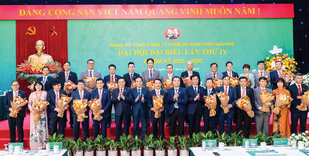 Ban Chap hanh Dang bo PVEP khoa IV, nhiem ky 2025-2030 ra mat Dai hoi. Anh: Manh Chung.