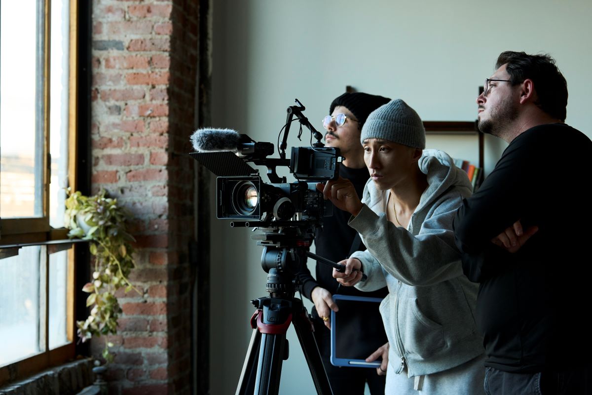 The Sony FX2 FX2 camera is an ideal tool for independent filmmakers, small production crews and professional content creators. Photo: Sony Vietnam