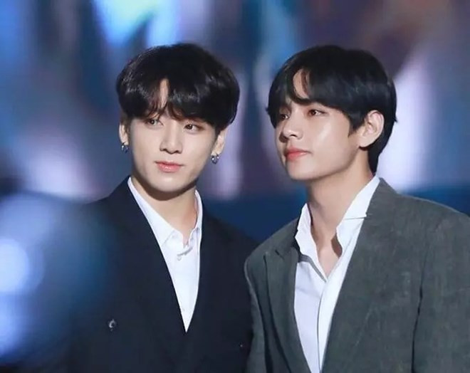 VとJungkook BTS。写真：ロット.