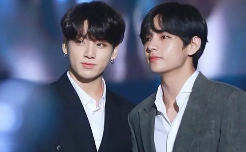 V and Jungkook BTS. Photo: Lotte.