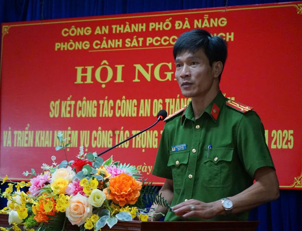 Thuong ta Tran Minh Nguyen, Pho Giam doc CATP Da Nang chi dao tai hoi nghi. Anh: Cong an TP Da Nang