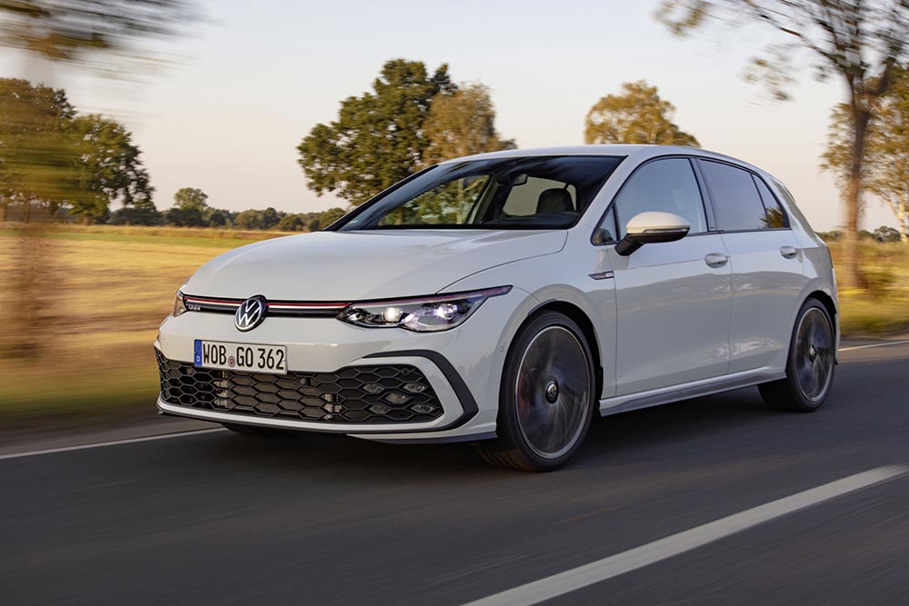 Volkswagen Golf nhận đặt hàng tại Việt Nam