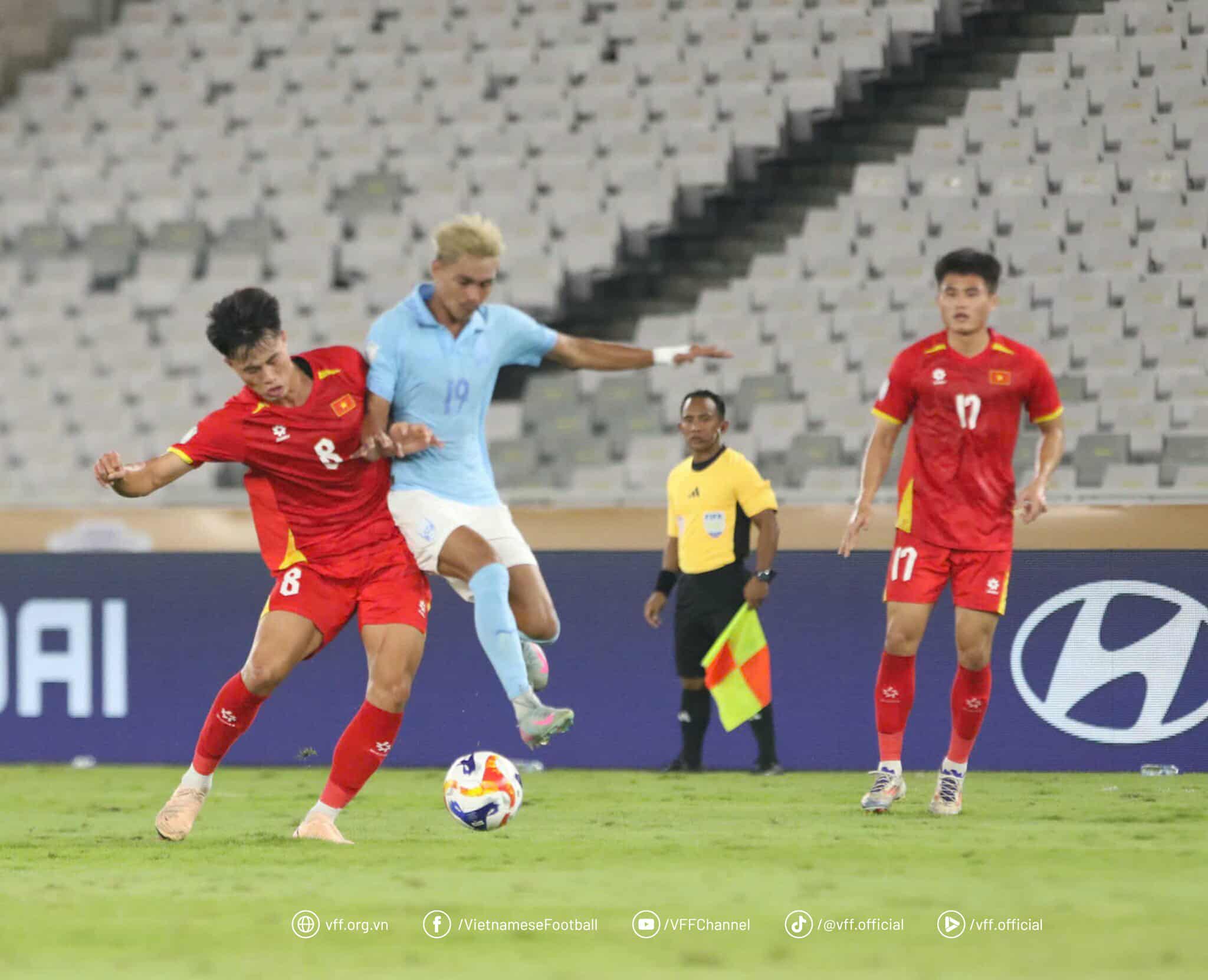 U23 Viet Nam co tran dau khong de dang. Anh: VFF