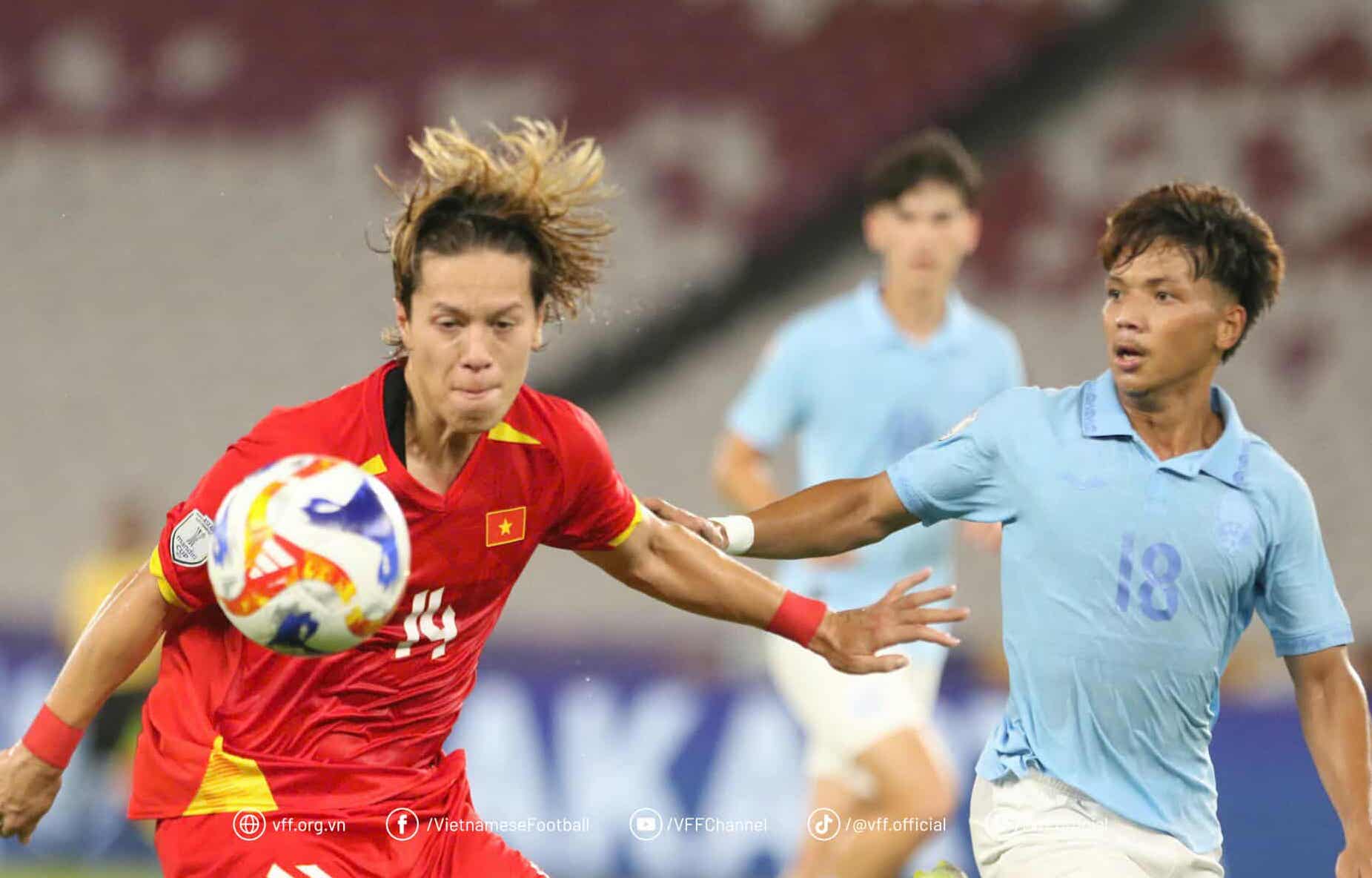 U23 Vietnam enters the semi-finals of the Southeast Asian U23 tournament as the top team in Group B. Photo: VFF