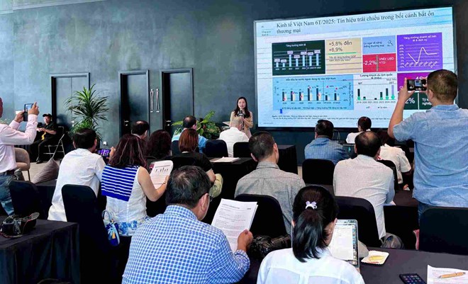 Ba Duong Thuy Dung, Giam doc Dieu hanh CBRE Viet Nam thong tin ve thi truong BDS tai Da Nang ngay 22.7. Anh: An Thuong