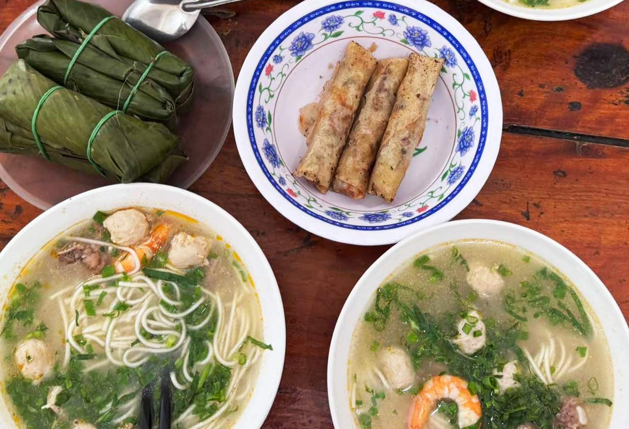 Chao canh la mon an sang quoc dan cua nguoi Quang Tri. Anh: Linh Boo