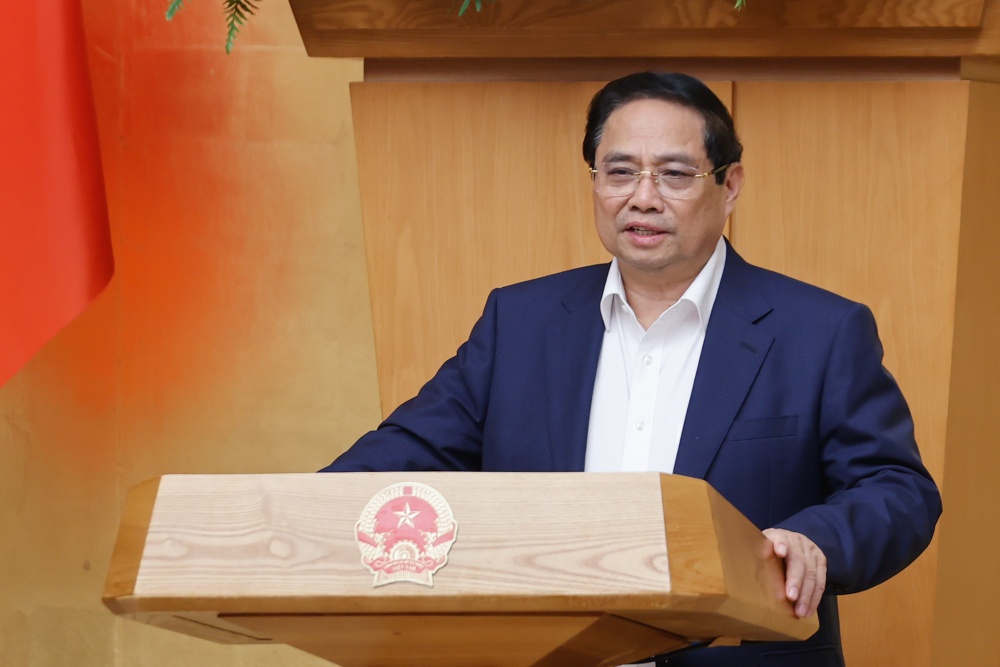 정치국 위원인 Pham Minh Chinh 총리는 상급자가 하급자를 위한 간파를 합법화하는 상황을 제거할 것을 요구했습니다. 사진: Nhat Bac