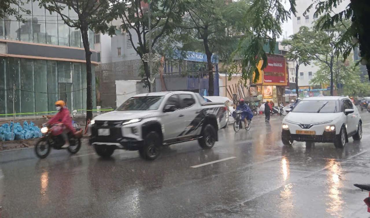 2025年7月21日午後の雨。ハノイ市で発生。写真:タイン・ニャン