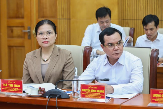 Ong Nguyen Dinh Khang - Uy vien Trung uong Dang, Pho Chu tich Uy ban Trung uong MTTQ Viet Nam, Chu tich Tong Lien doan lao dong Viet Nam du hoi nghi. Anh: Quang Vinh