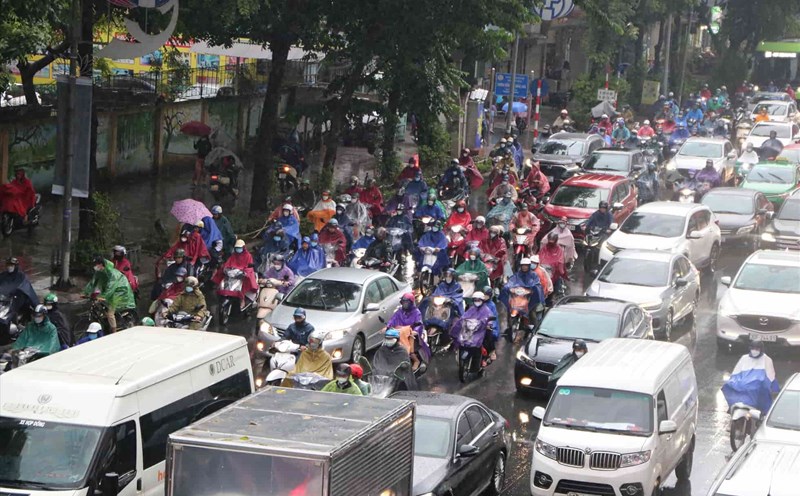 Weather forecast for tomorrow, July 24 in the North will have showers and thunderstorms. Photo: Huu Chanh