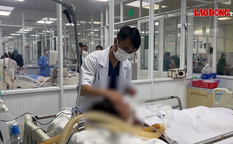 Many patients with dengue fever are subjective and late in the hospital. Photo: Nguyen Ly