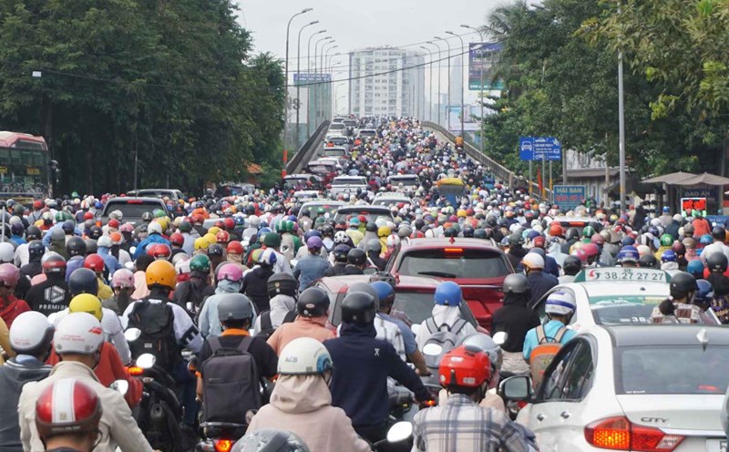Ho Chi Minh City has more than 11 million vehicles after the merger. Photo: Minh Quan