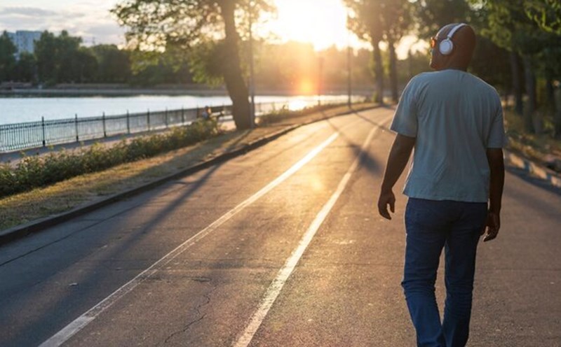 Simple habits to do in the morning help increase vitamin D. Photo: Thuy Duong